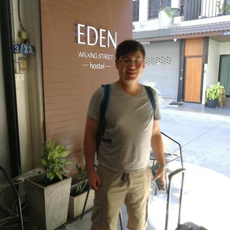 Eden Walking Street Hostel Chiang Mai Buitenkant foto