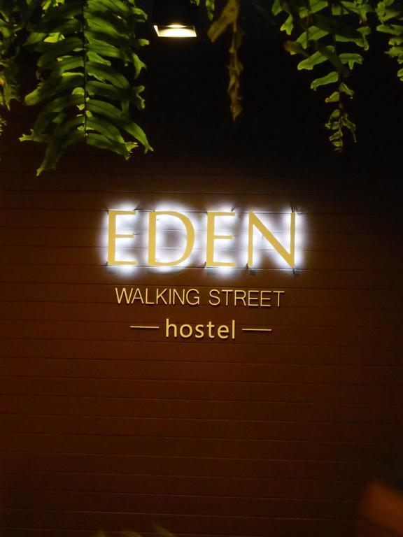 Eden Walking Street Hostel Chiang Mai Buitenkant foto