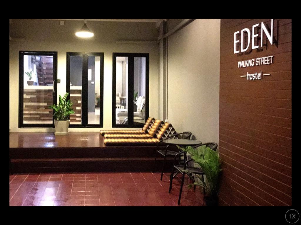 Eden Walking Street Hostel Chiang Mai Buitenkant foto