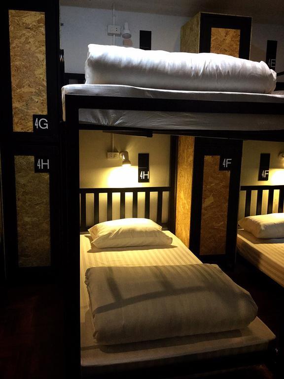 Eden Walking Street Hostel Chiang Mai Kamer foto