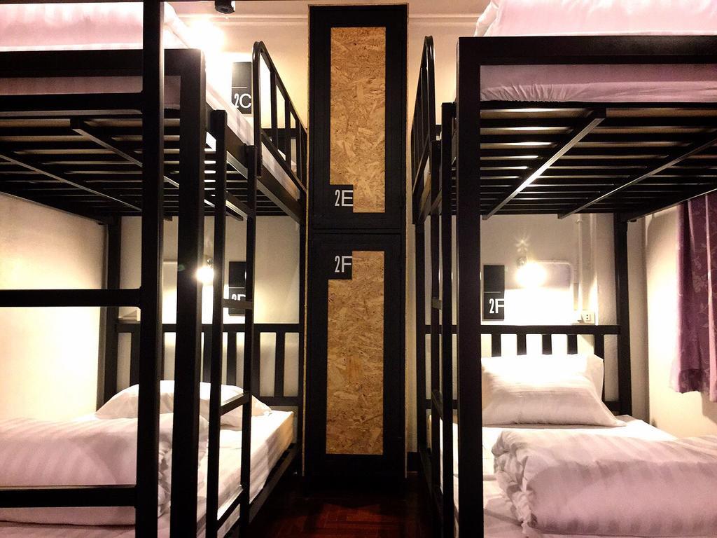 Eden Walking Street Hostel Chiang Mai Kamer foto