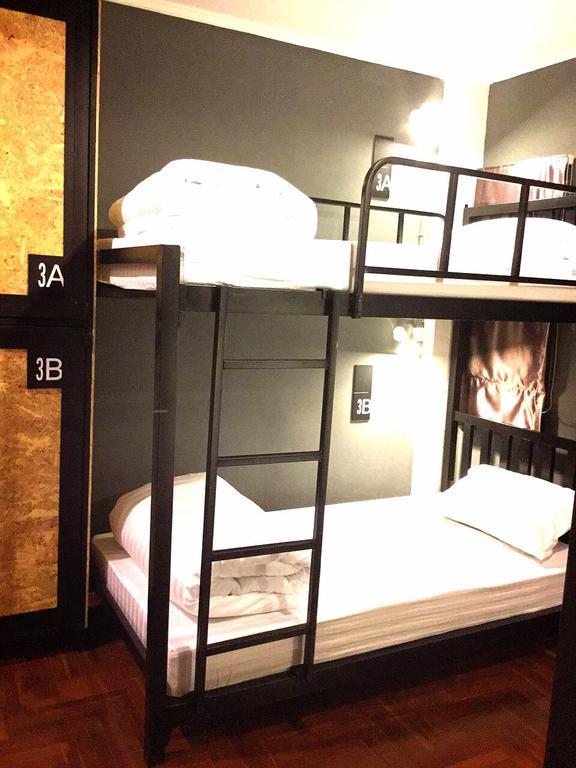 Eden Walking Street Hostel Chiang Mai Kamer foto