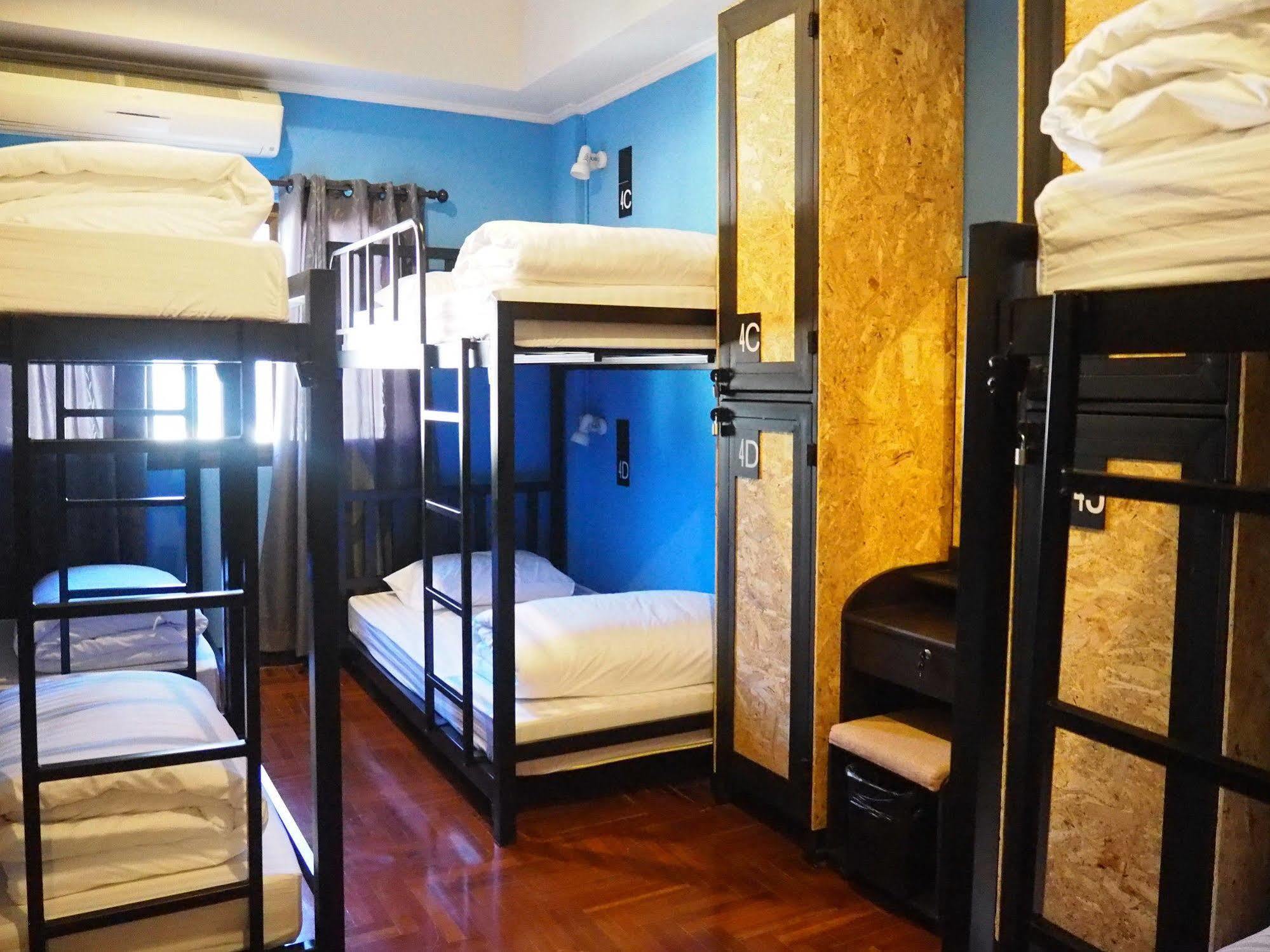 Eden Walking Street Hostel Chiang Mai Buitenkant foto